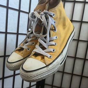SOLD** mustard yellow converse